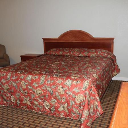 Coach N Four Motel Grass Valley Exterior photo